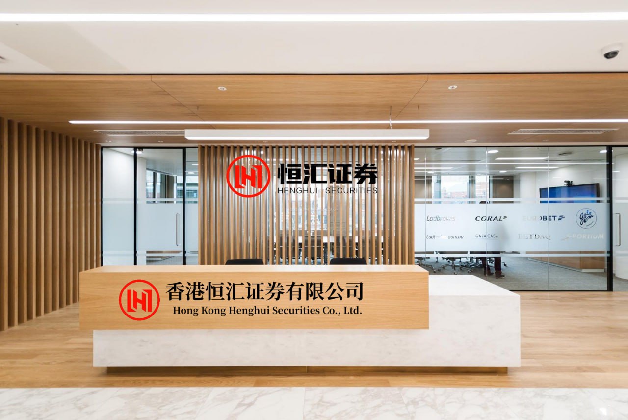 嘉垦配资官网 李梦背负多年耍大牌标签，却用真实作品打消所有质疑